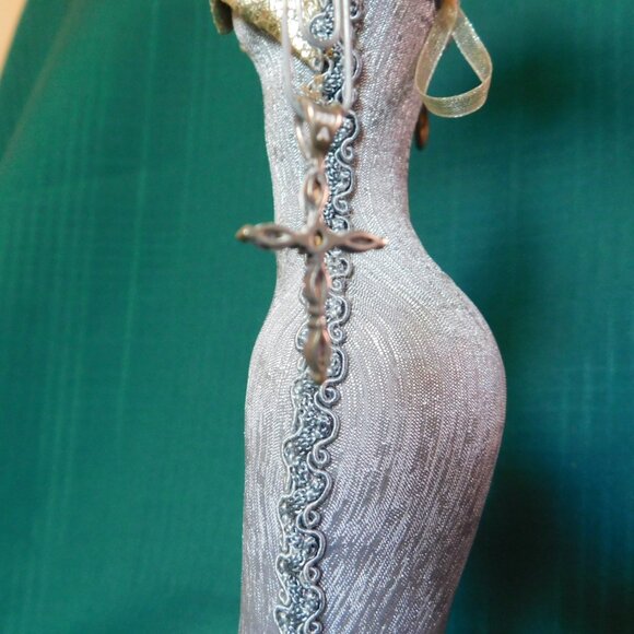 Sterling silver purple jeweled cross pendant mint condition - Picture 5 of 7